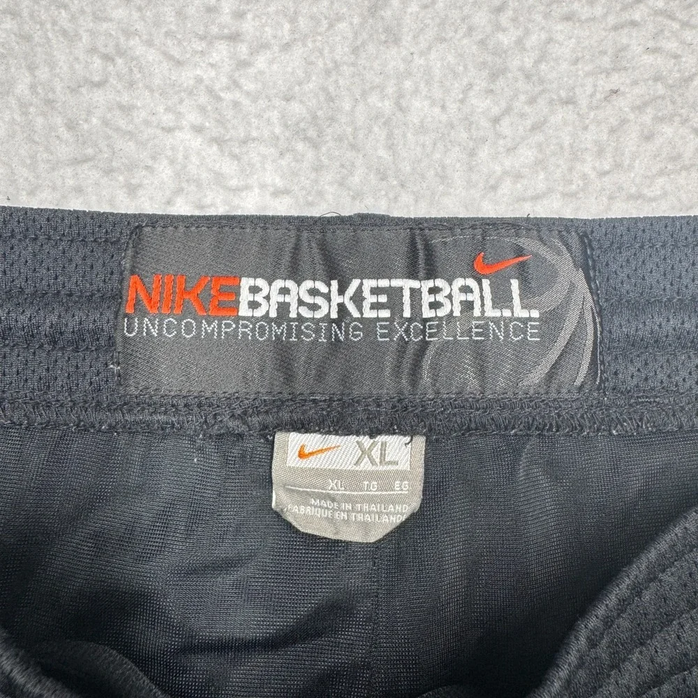Vintage‎ Nike Basketball Shorts Black Mesh Athletic Training 9 Inseam Men's XL